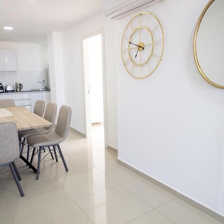 Yalarent Seaview 3Br Apt - Families Only Appartement Eilat Buitenkant foto